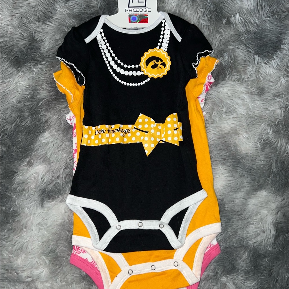 Hawkeyes Onesie Set